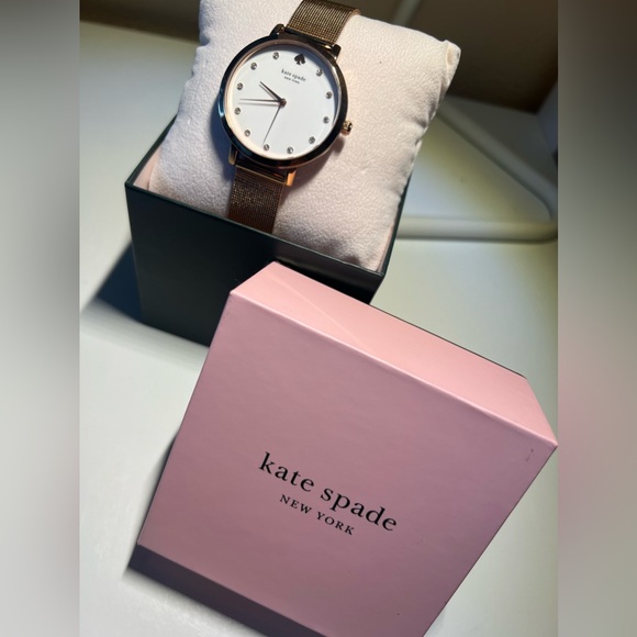Kate spade women wrist watch - Picture 2 of 4